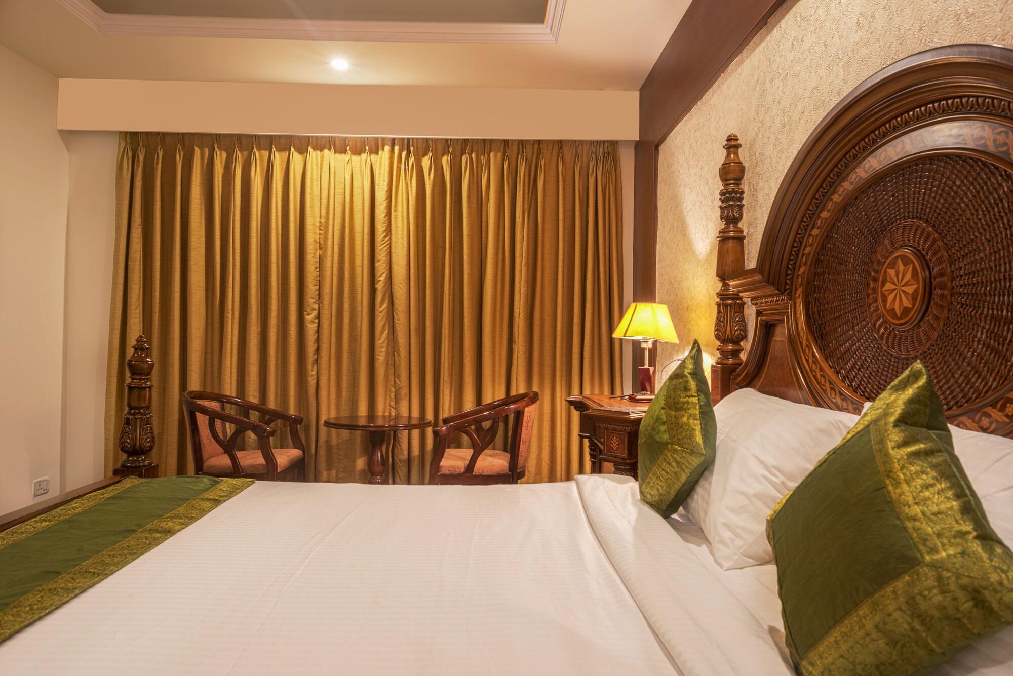 Treebo Trend Grand Plaza Nampally Hajdarabad Zewnętrze zdjęcie
