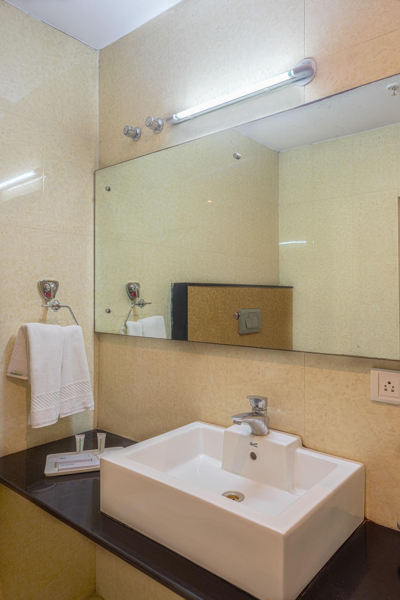 Treebo Trend Grand Plaza Nampally Hajdarabad Zewnętrze zdjęcie