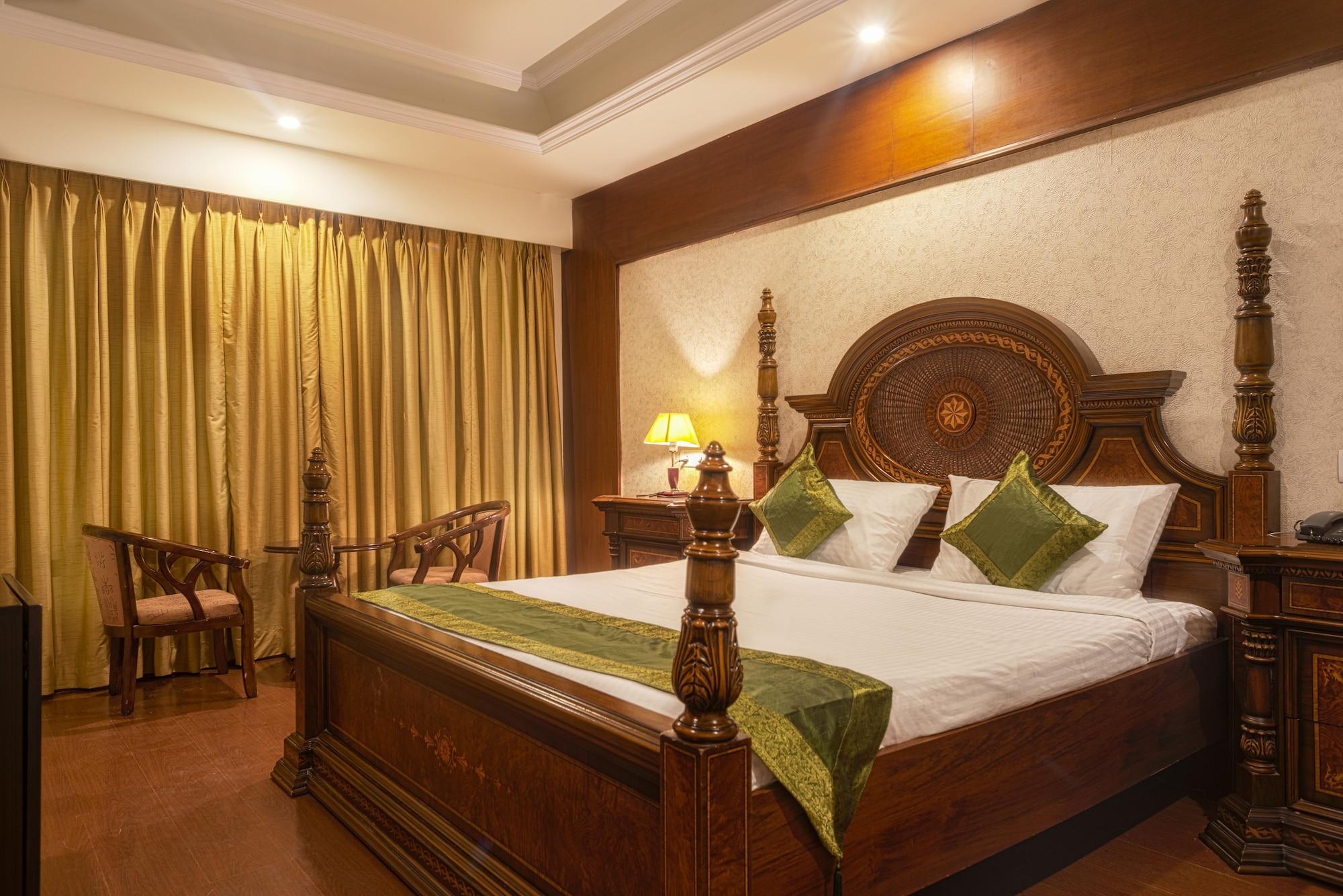 Treebo Trend Grand Plaza Nampally Hajdarabad Zewnętrze zdjęcie