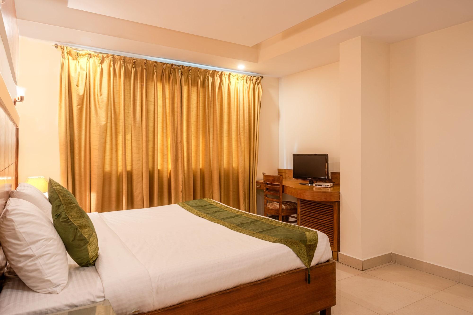 Treebo Trend Grand Plaza Nampally Hajdarabad Zewnętrze zdjęcie