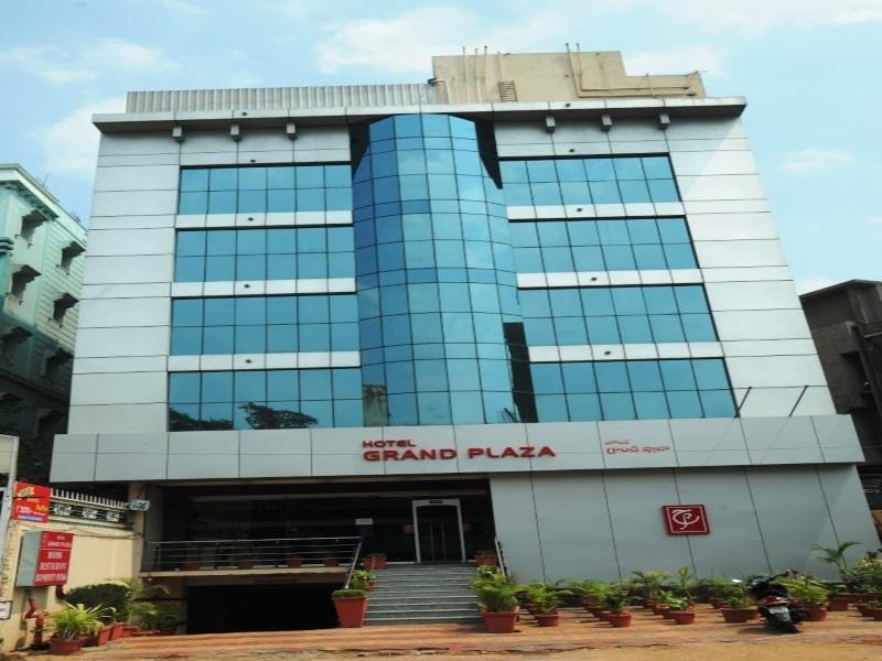 Treebo Trend Grand Plaza Nampally Hajdarabad Zewnętrze zdjęcie