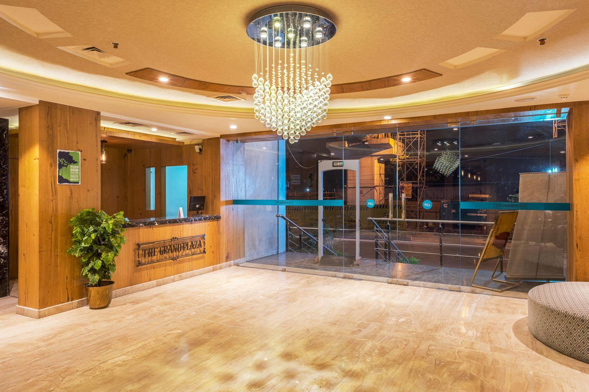 Treebo Trend Grand Plaza Nampally Hajdarabad Zewnętrze zdjęcie