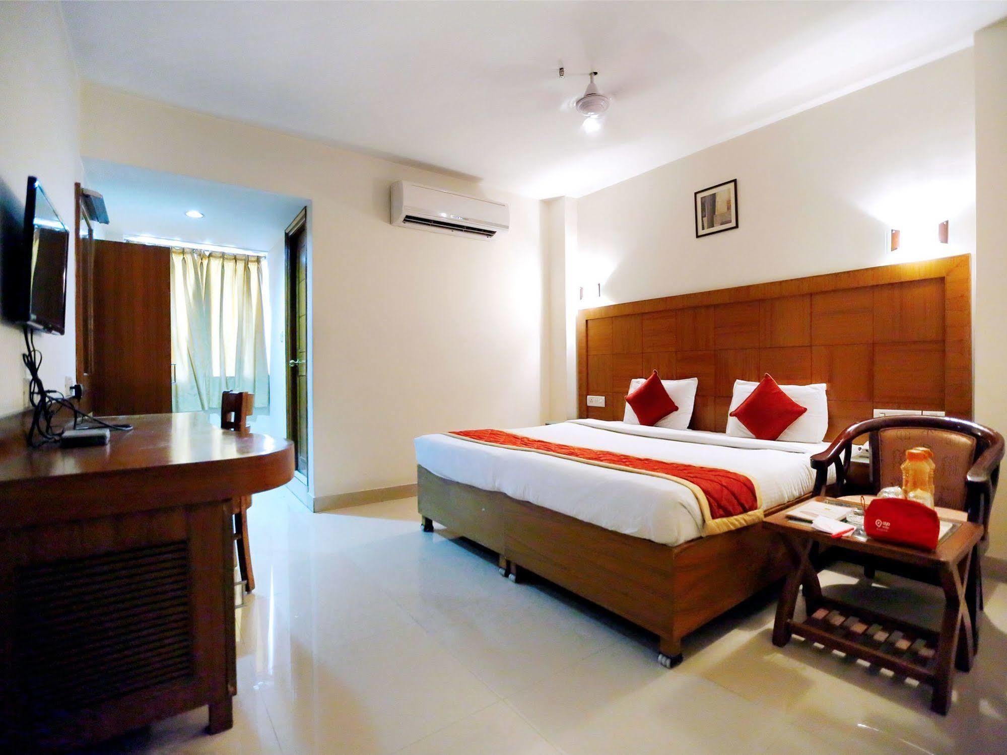 Treebo Trend Grand Plaza Nampally Hajdarabad Zewnętrze zdjęcie